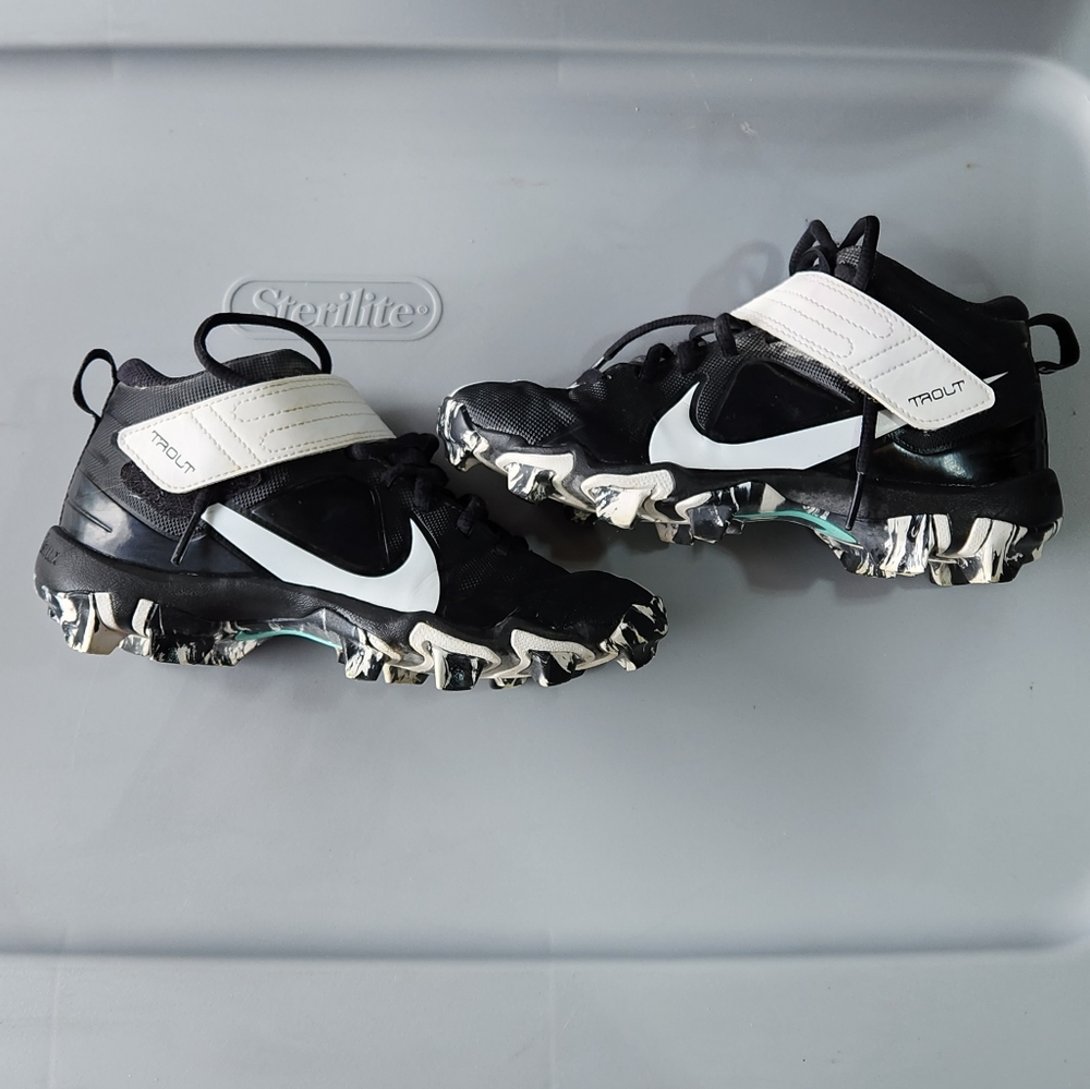 Boys Size 3Y Mike Trout Nike Baseball Cleats
